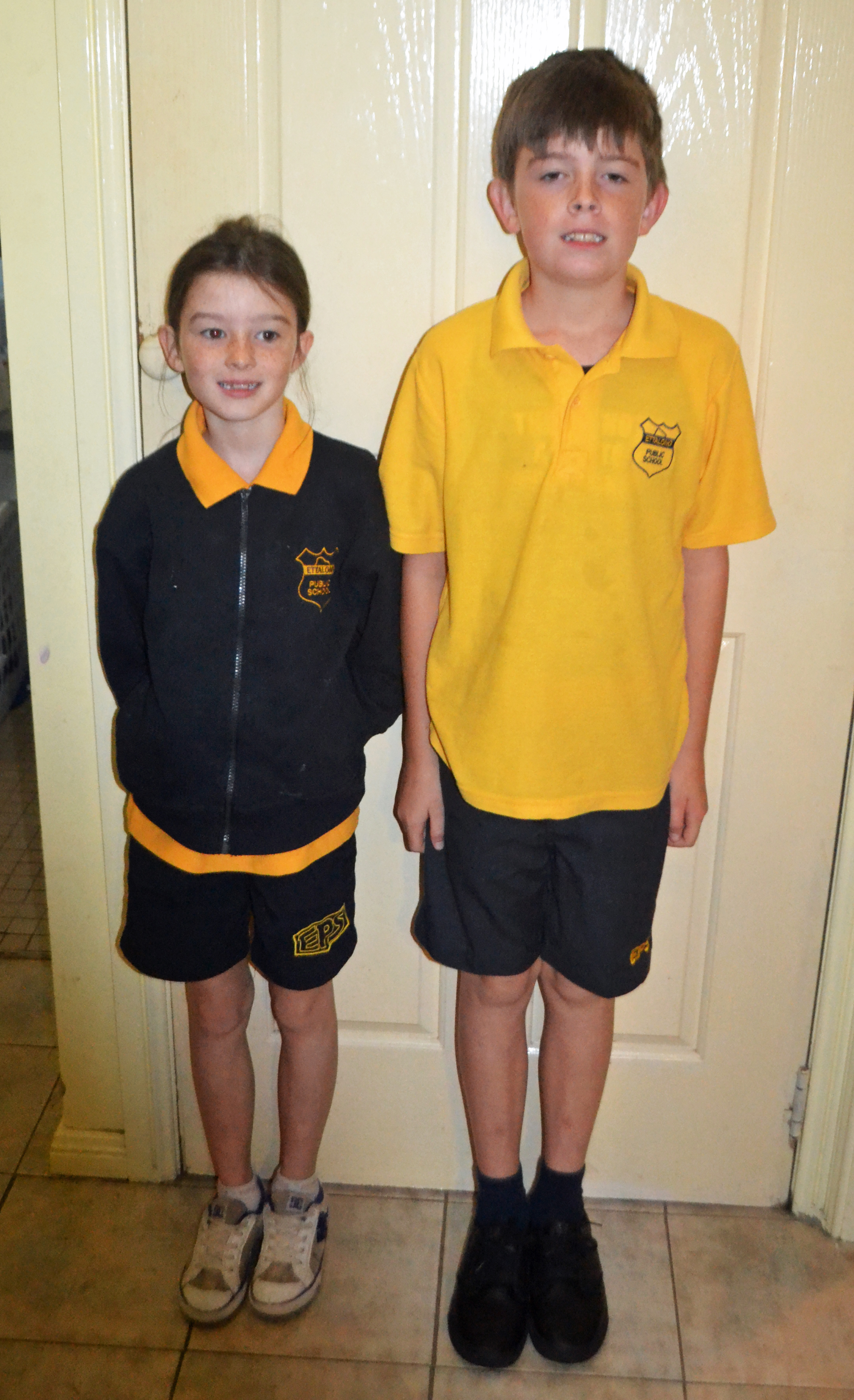 kids school uniform